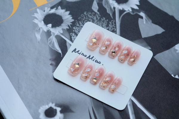 Pink Blush Golden Diamond 10pcs Salon-quality Handmade Press on Nails - Short Length 粉嫩腮红金钻短T