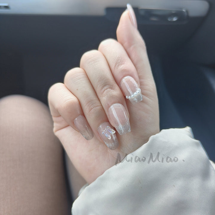 stick on nails 